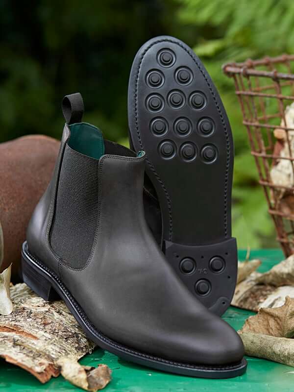 Falcon - Chelsea Boot in black leather- handcrafted in italy. Luxury appeal boots designed for comfort, fashion and longevity