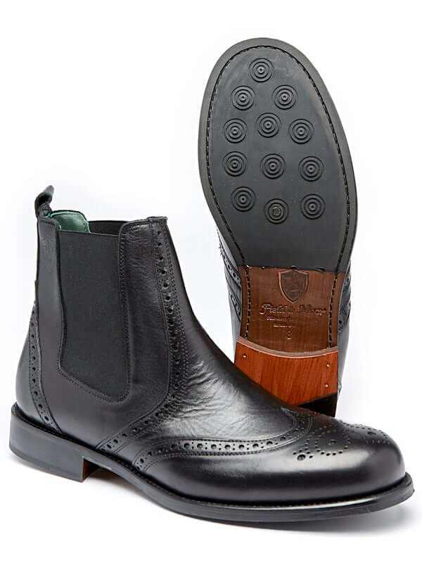 Black dealer Chelsea boot for men. Leather bespoke design featuring wooden panelling. Rubber and leather combination 